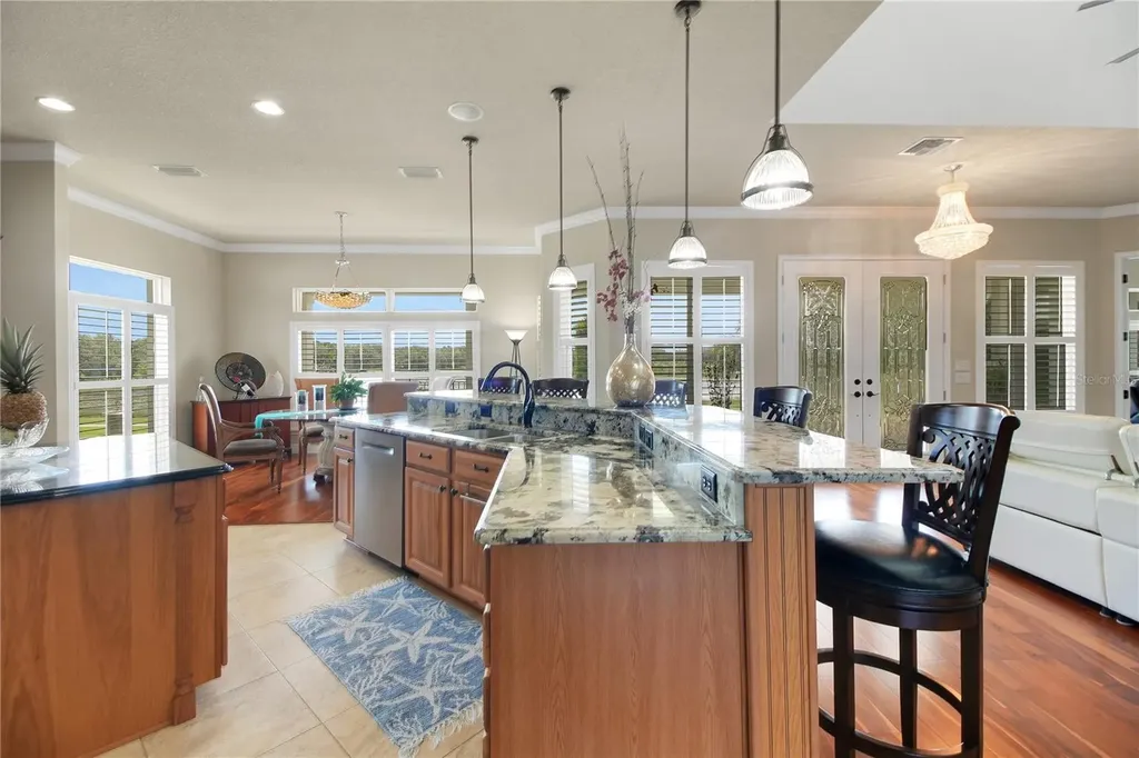 16982 SE Highway 42 Weirsdale FL 32195