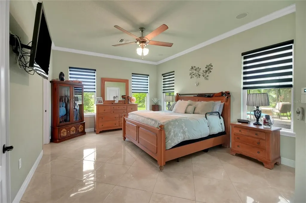 16982 SE Highway 42 Weirsdale FL 32195