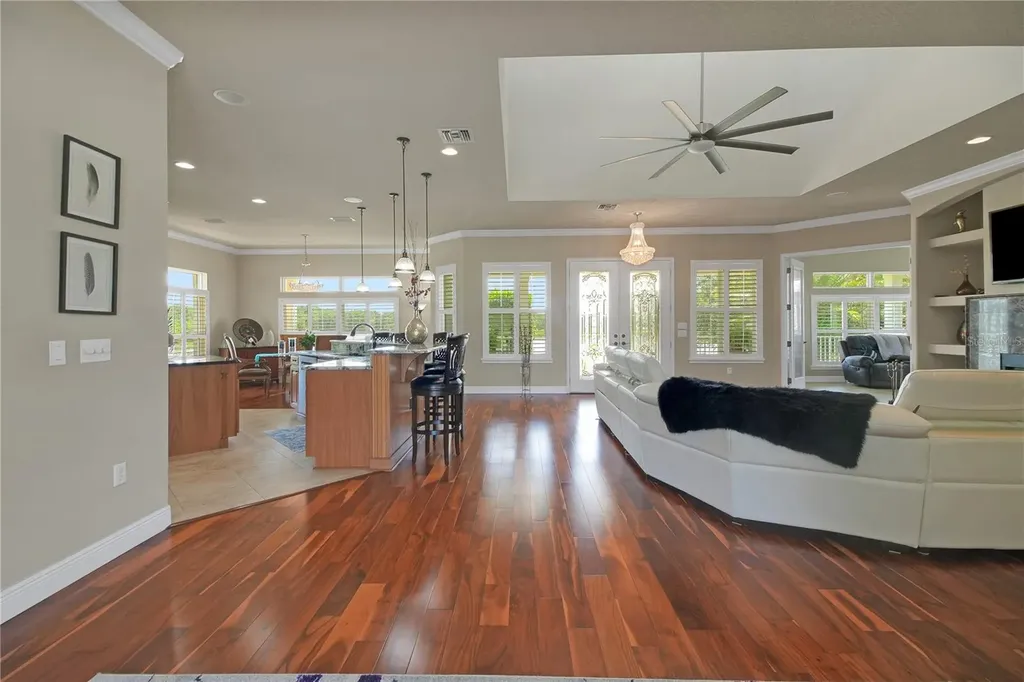 16982 SE Highway 42 Weirsdale FL 32195