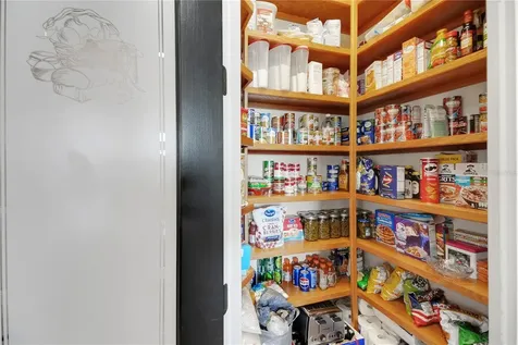 16982 SE Highway 42 Weirsdale FL 32195