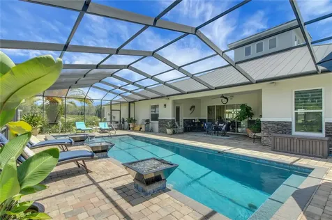 16982 SE Highway 42 Weirsdale FL 32195