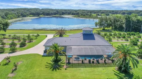 16982 SE Highway 42 Weirsdale FL 32195