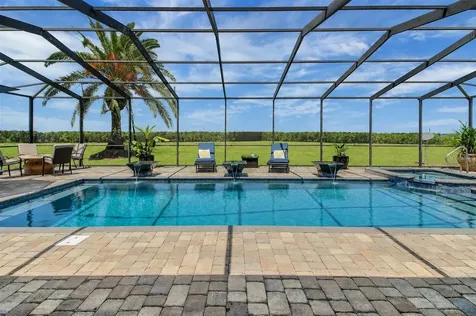 16982 SE Highway 42 Weirsdale FL 32195