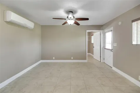 16982 SE Highway 42 Weirsdale FL 32195