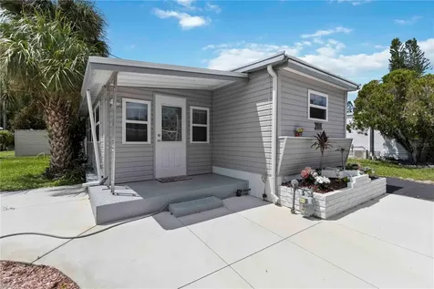 1100 University Parkway Sarasota FL 34234