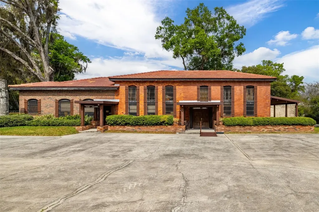 37731 Robinson Avenue Dade City FL 33523