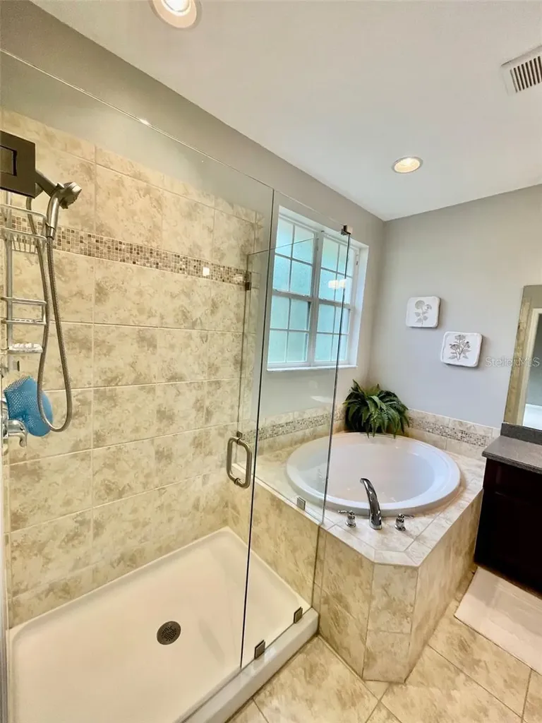 5508 Napa Drive Sarasota FL 34243