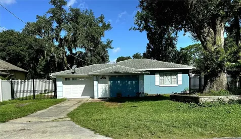 107 N Lake Boulevard Plant City FL 33563