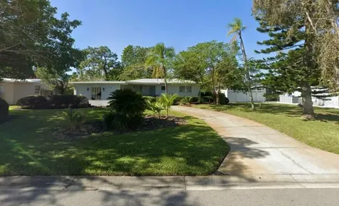 112 62nd Street W Bradenton FL 34209