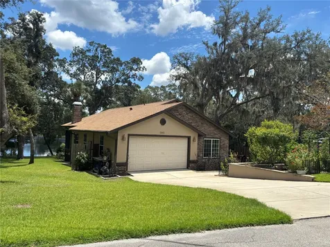 5891 SE 166th Court Ocklawaha FL 32179