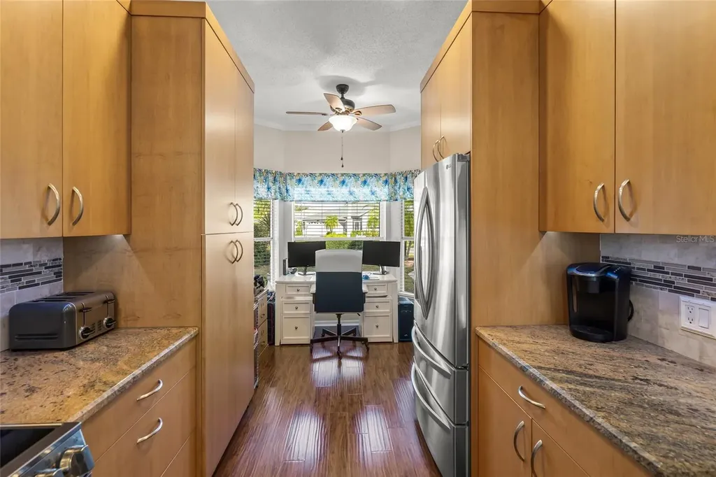 4098 Westbourne Circle Sarasota FL 34238