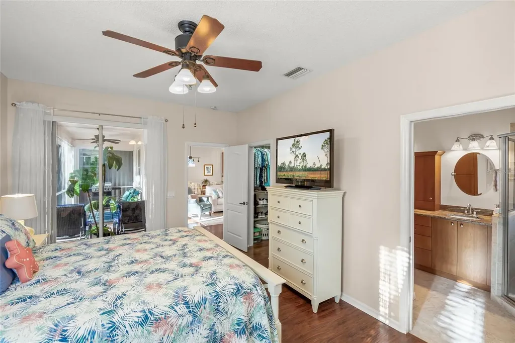 4098 Westbourne Circle Sarasota FL 34238