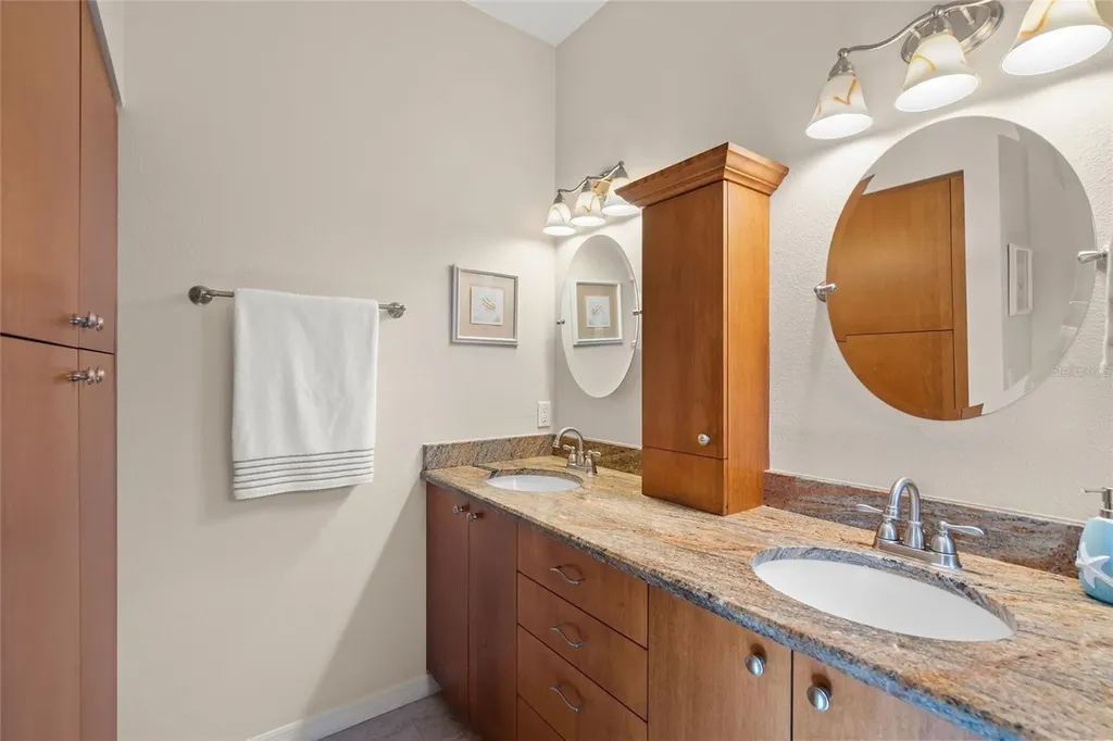 4098 Westbourne Circle Sarasota FL 34238