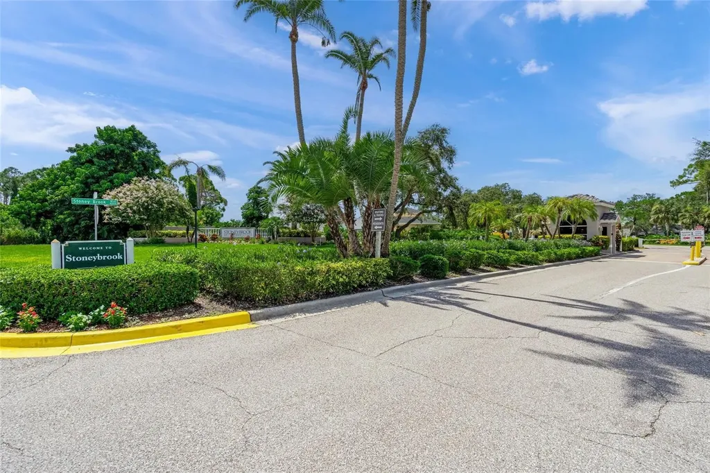 4098 Westbourne Circle Sarasota FL 34238