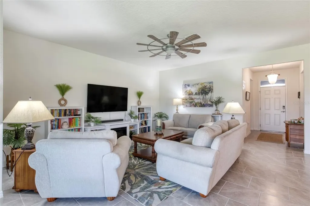 6 Fox Lair Court Ormond Beach FL 32174