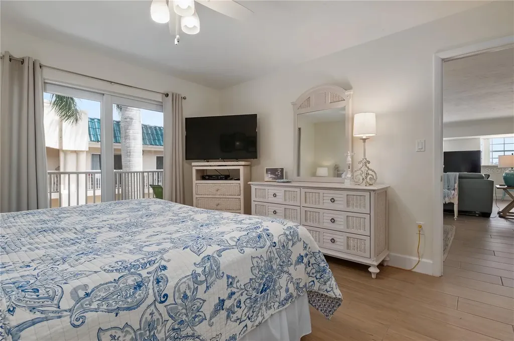 5963 Midnight Pass Road Sarasota FL 34242