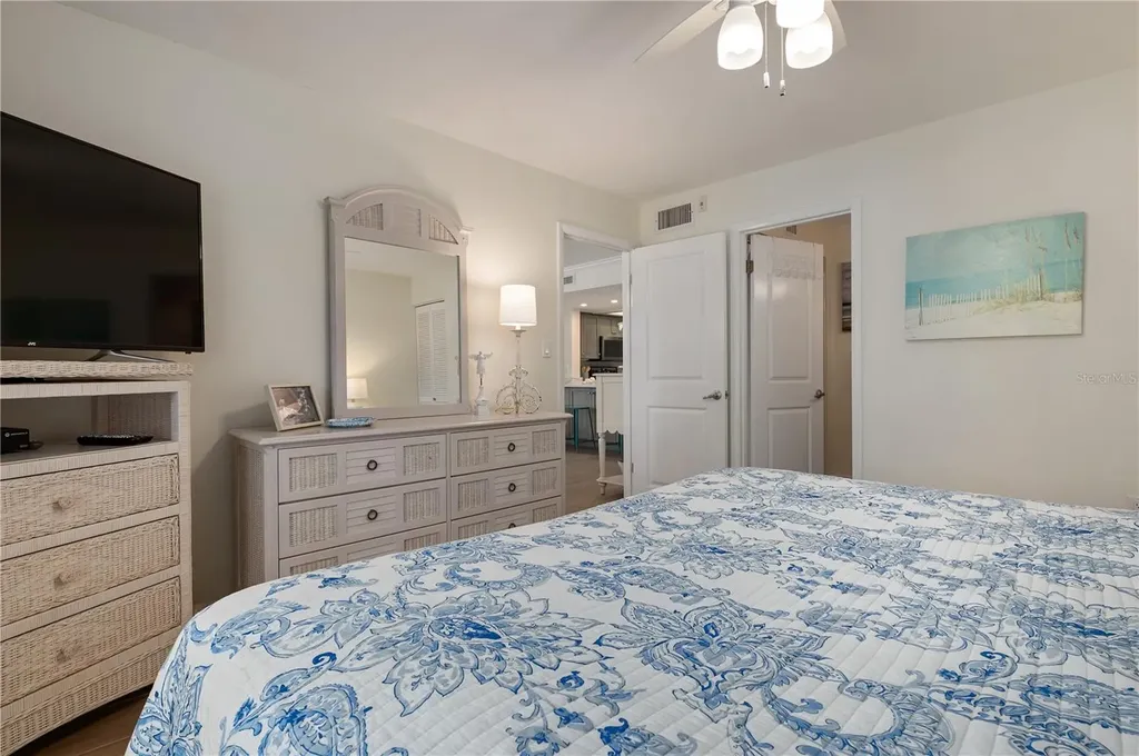 5963 Midnight Pass Road Sarasota FL 34242