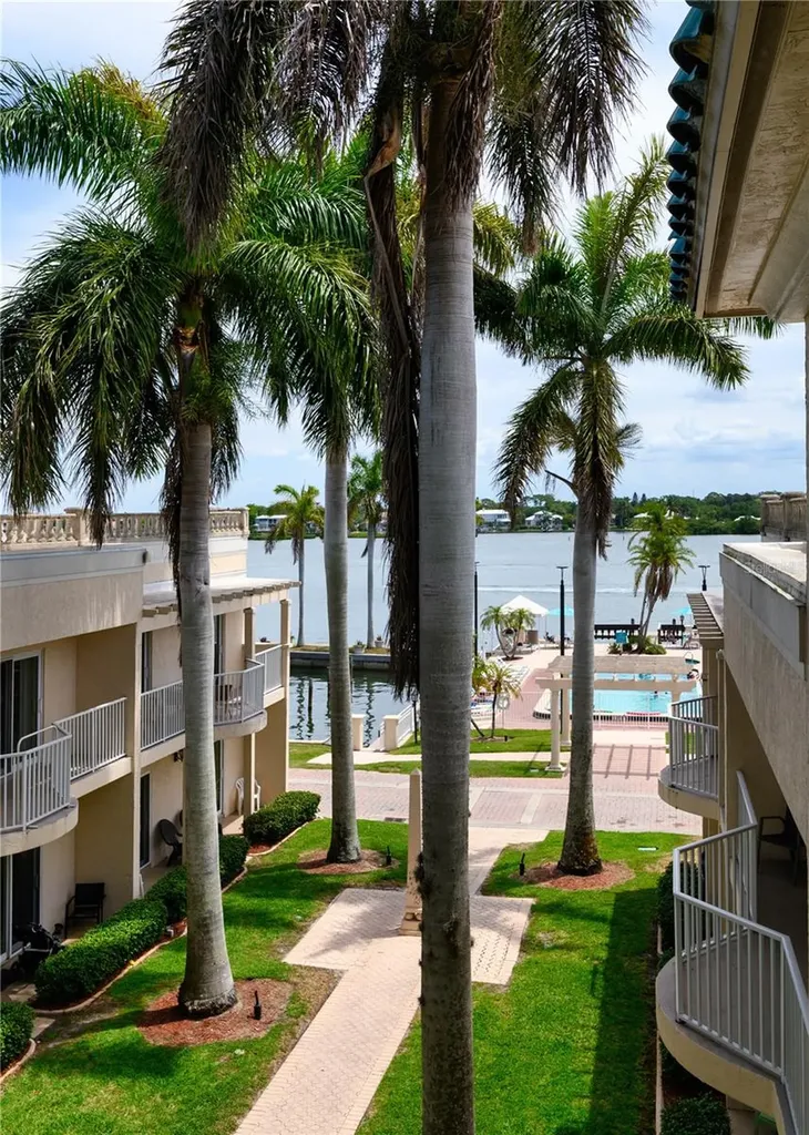 5963 Midnight Pass Road Sarasota FL 34242