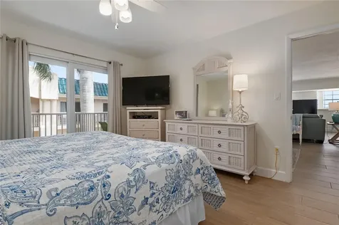 5963 Midnight Pass Road Sarasota FL 34242