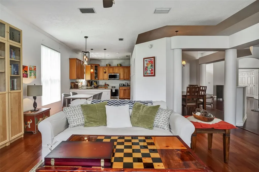4902 Jenni Lin Court Valrico FL 33596