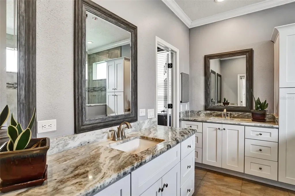 4902 Jenni Lin Court Valrico FL 33596