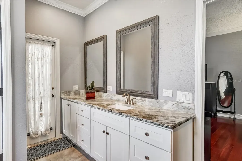 4902 Jenni Lin Court Valrico FL 33596