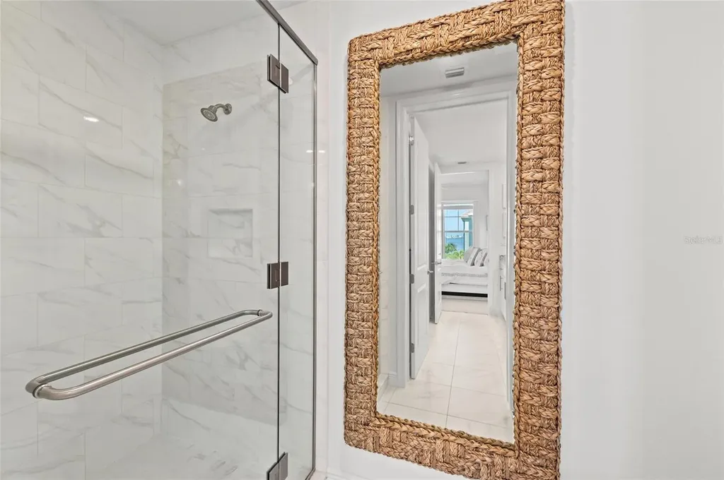 387 Aruba Circle Bradenton FL 34209