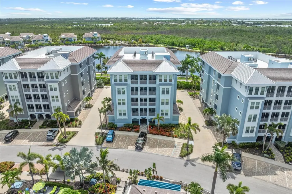 387 Aruba Circle Bradenton FL 34209