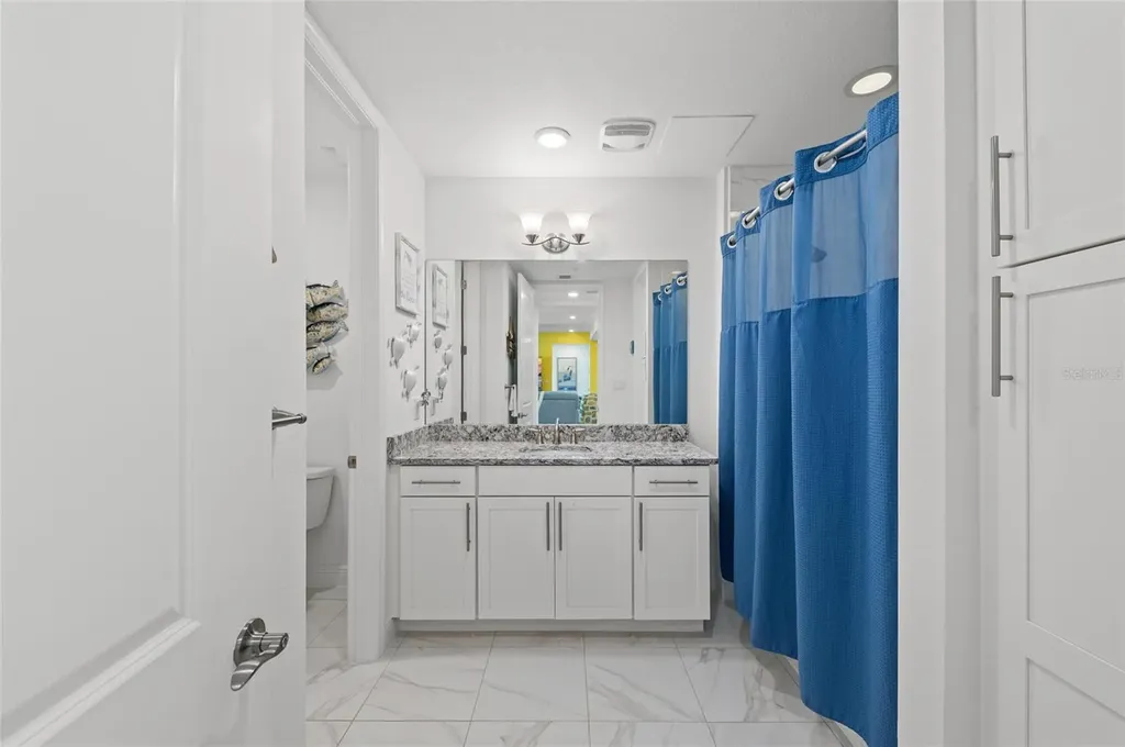 387 Aruba Circle Bradenton FL 34209