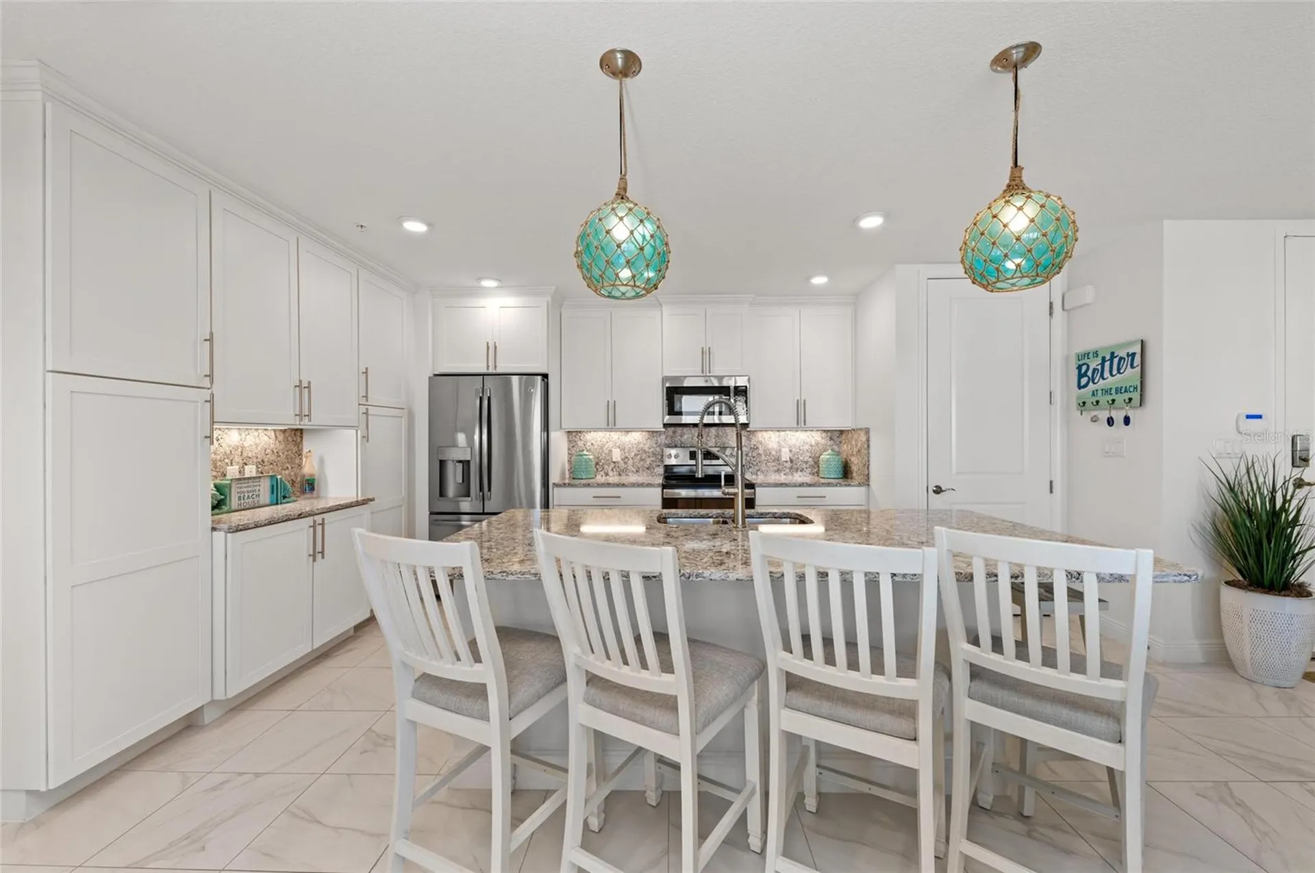 387 Aruba Circle Bradenton FL 34209