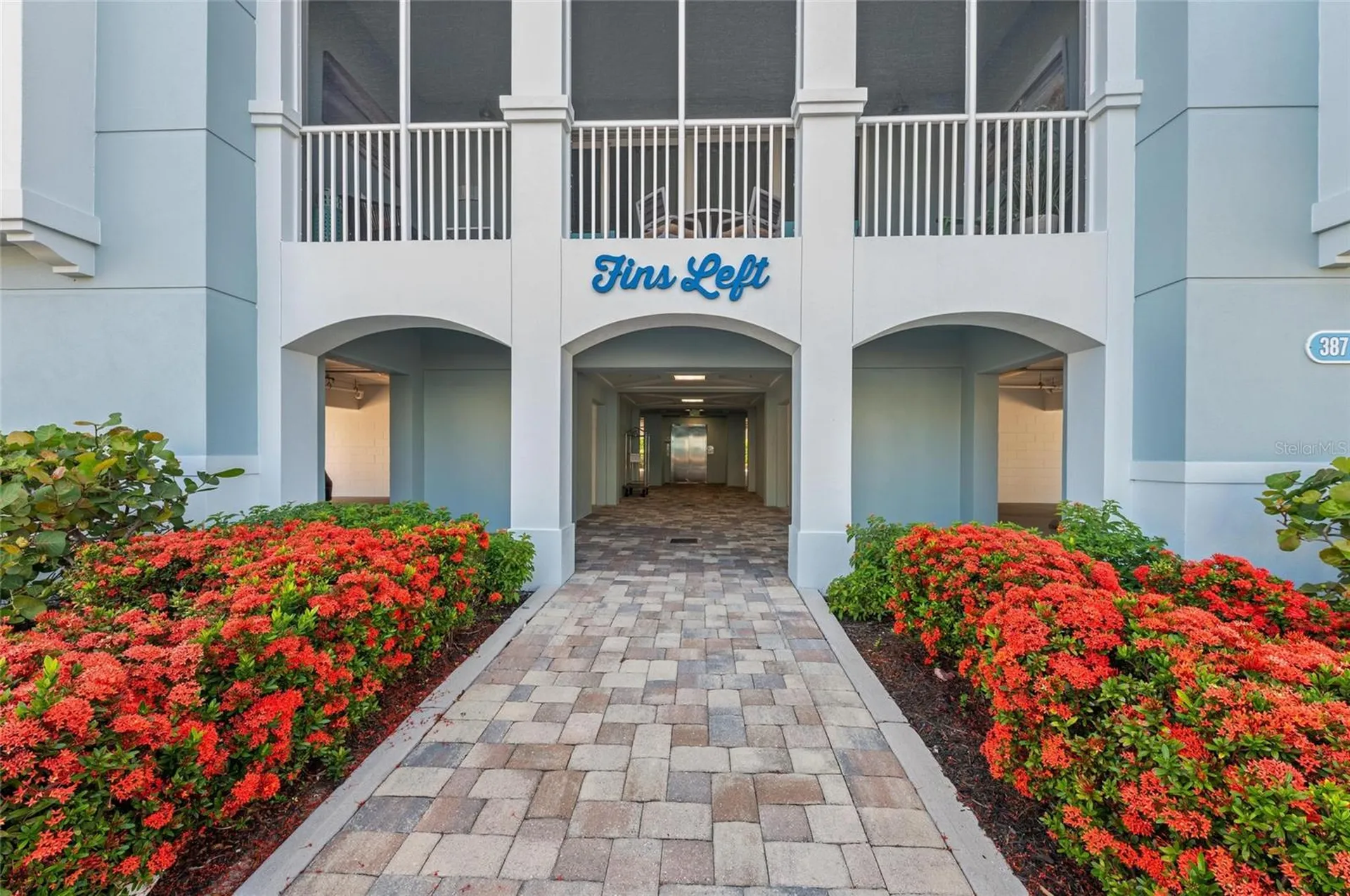 387 Aruba Circle Bradenton FL 34209