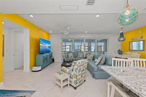 387 Aruba Circle Bradenton FL 34209