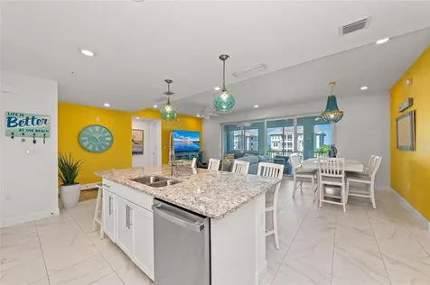 387 Aruba Circle Bradenton FL 34209