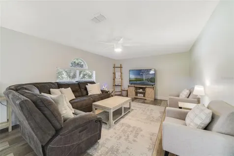 1104 Chateau Circle Minneola FL 34715