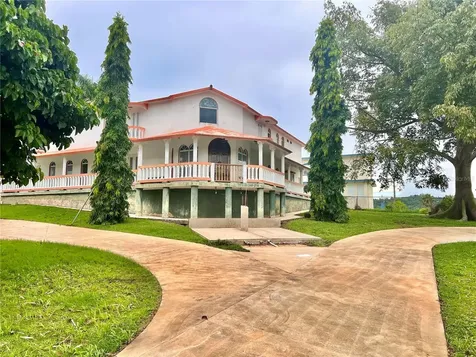 500 Brisas De Barahona Morovis PR 00687