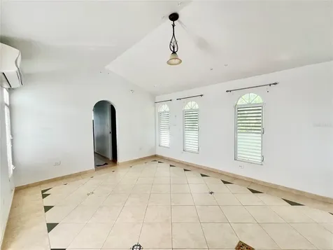 500 Brisas De Barahona Morovis PR 00687