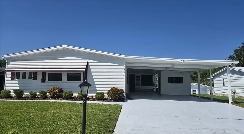 3912 N Citrus Circle Zellwood FL 32798