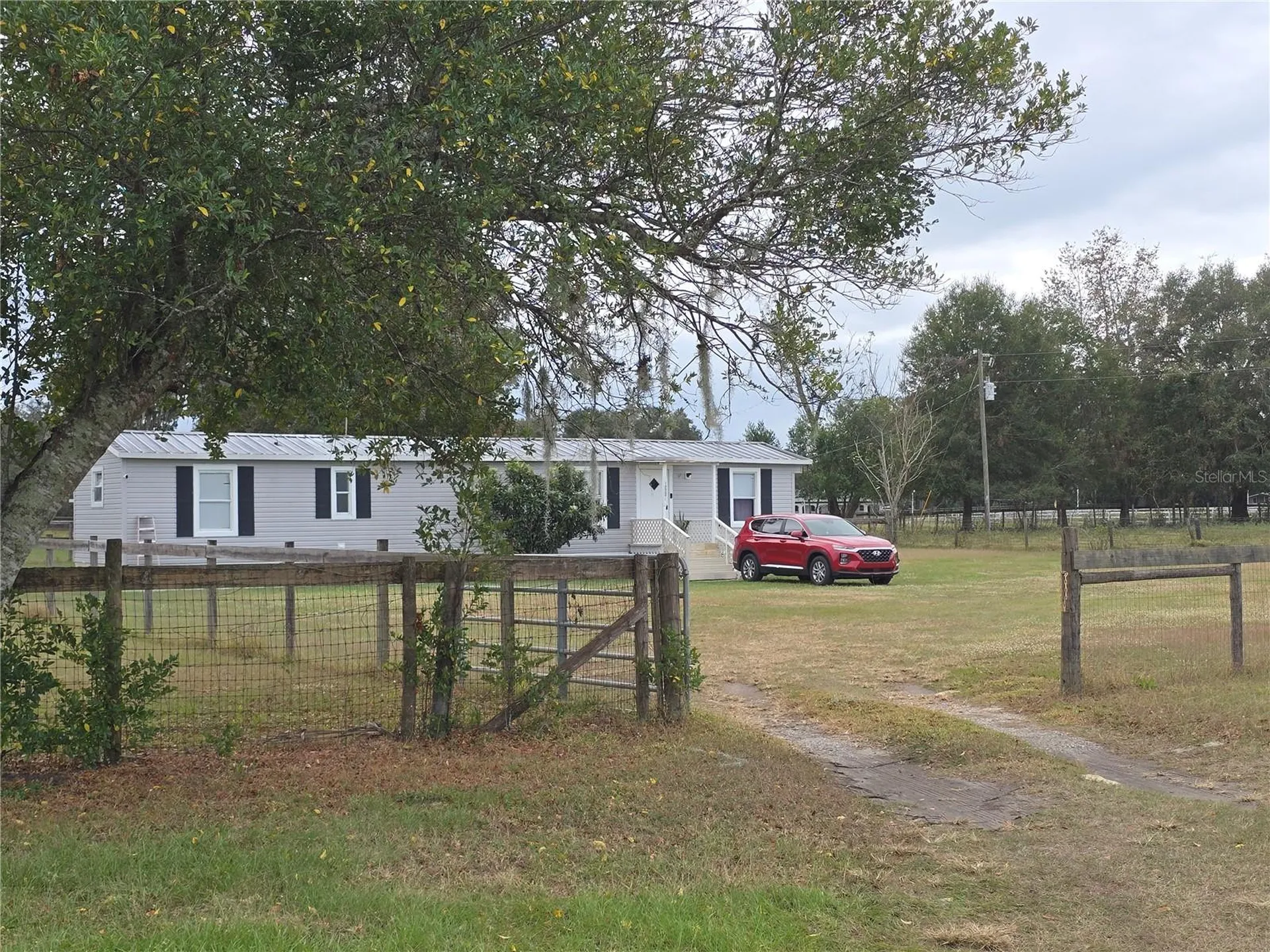 16948 SE 19th Court Summerfield FL 34491