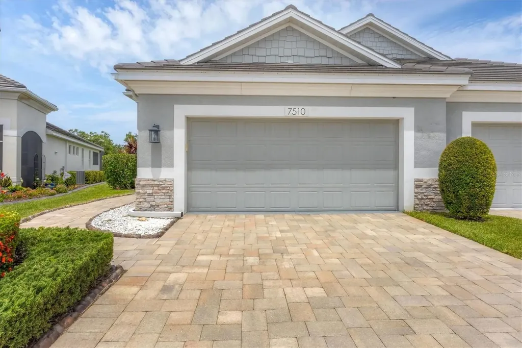 7510 Registrar Way Sarasota FL 34243
