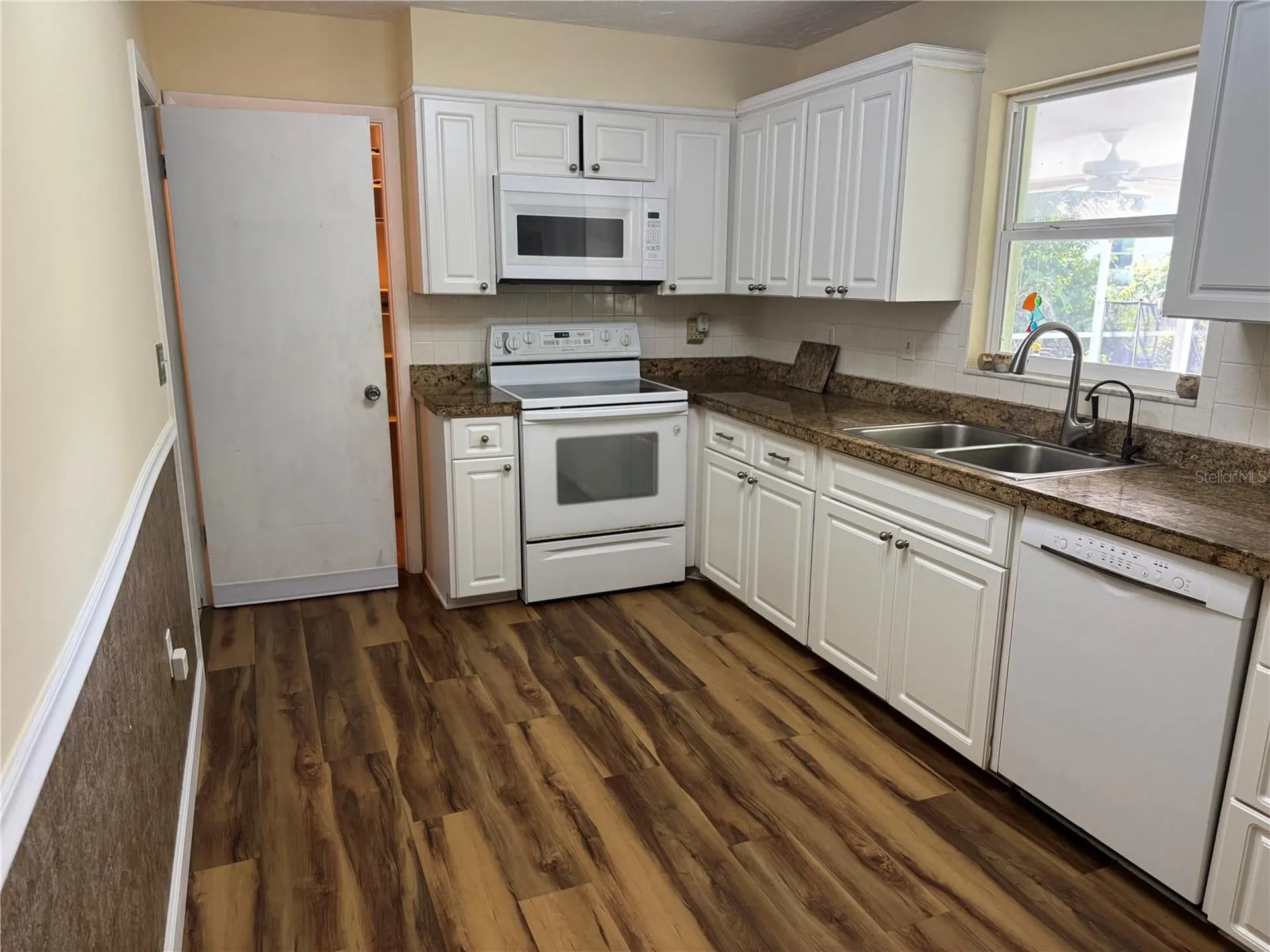 1825 Par Place Sarasota FL 34240