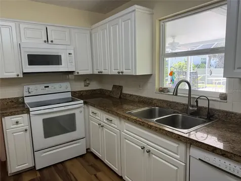 1825 Par Place Sarasota FL 34240
