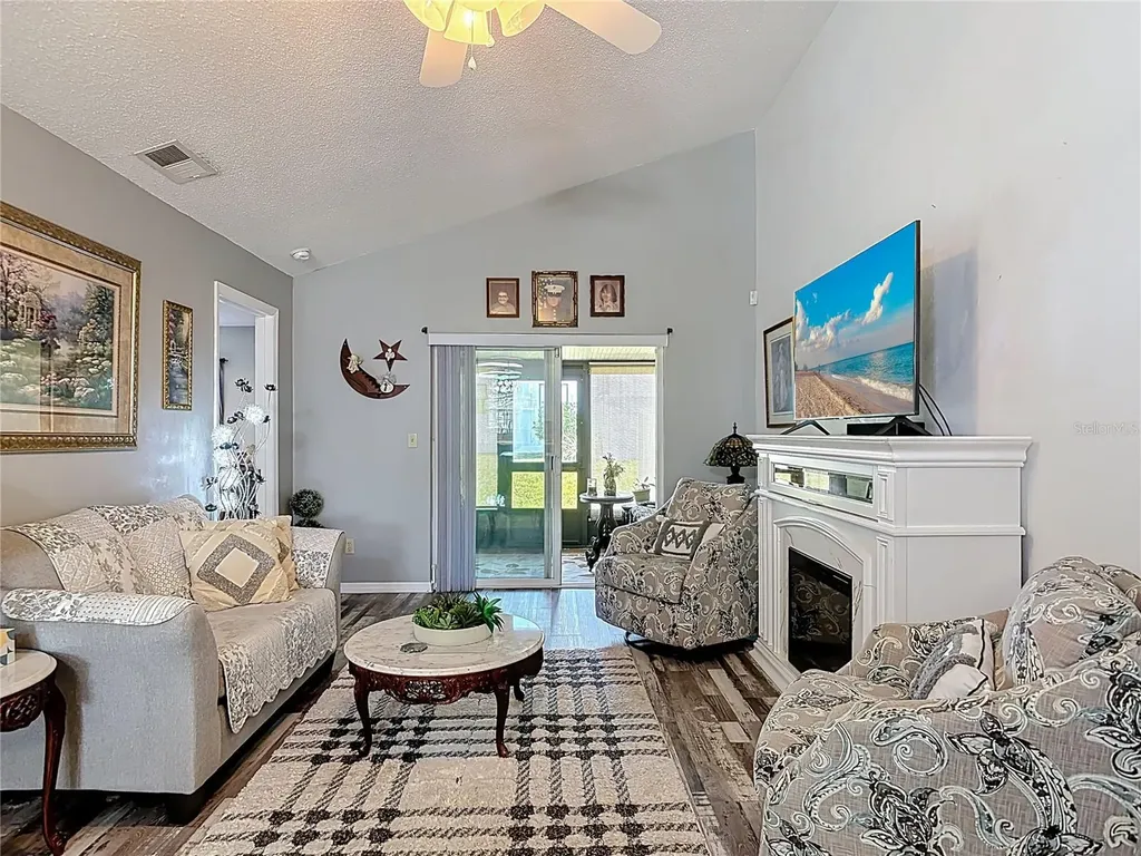 301 Paradise Lane Edgewater FL 32132