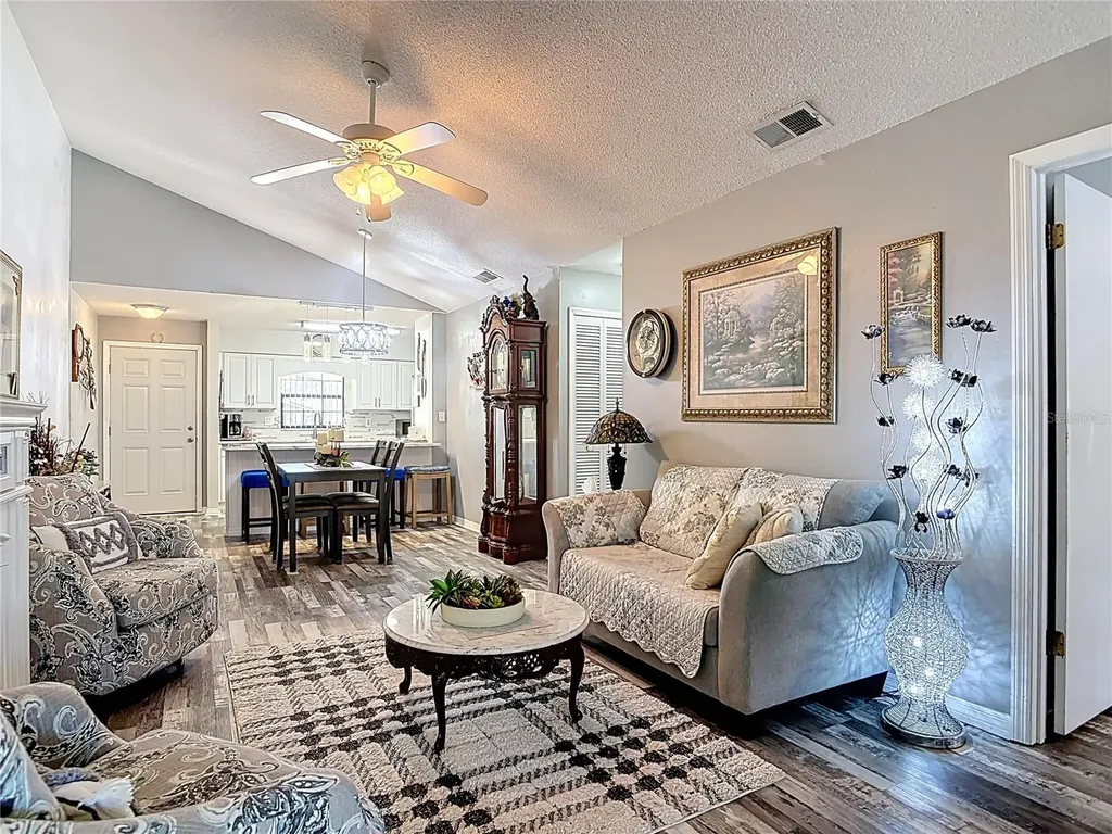 301 Paradise Lane Edgewater FL 32132