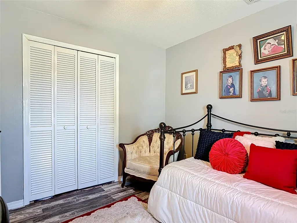 301 Paradise Lane Edgewater FL 32132