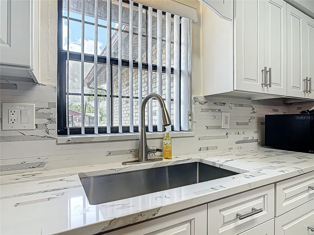 301 Paradise Lane Edgewater FL 32132