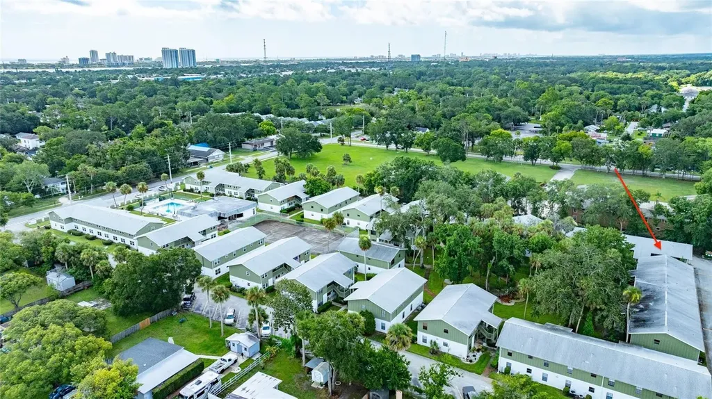 840 Center Avenue Holly Hill FL 32117