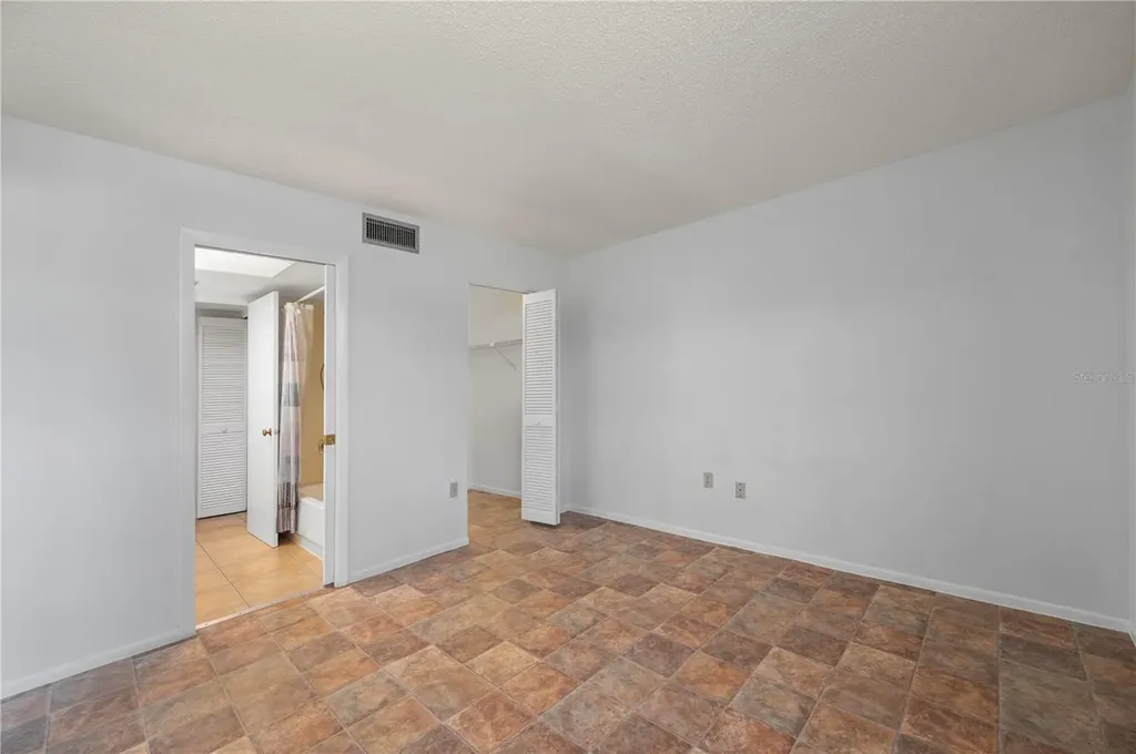 1999 Kings Highway Port Charlotte FL 33980