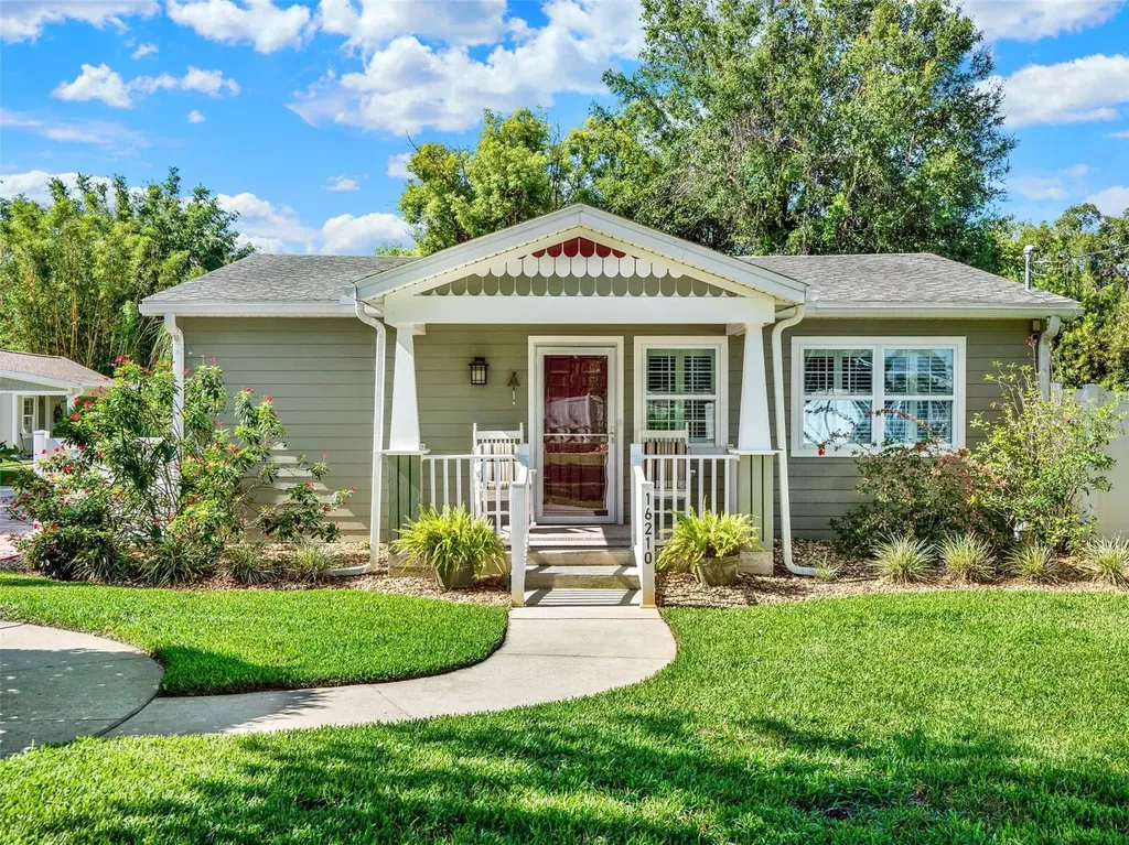 16210 Lake Saunders Drive Tavares FL 32778