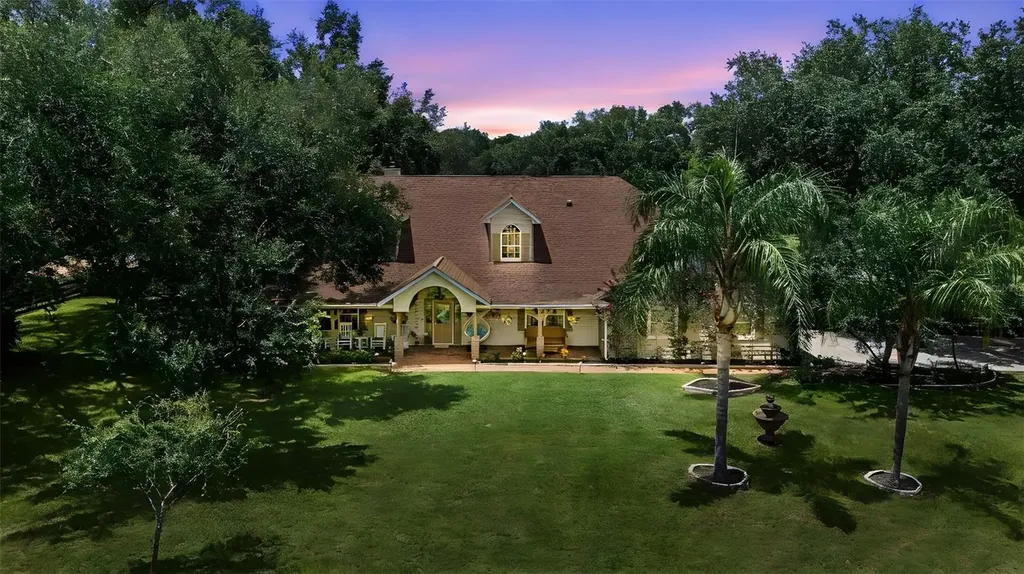 32137 Wolf Branch Lane Sorrento FL 32776