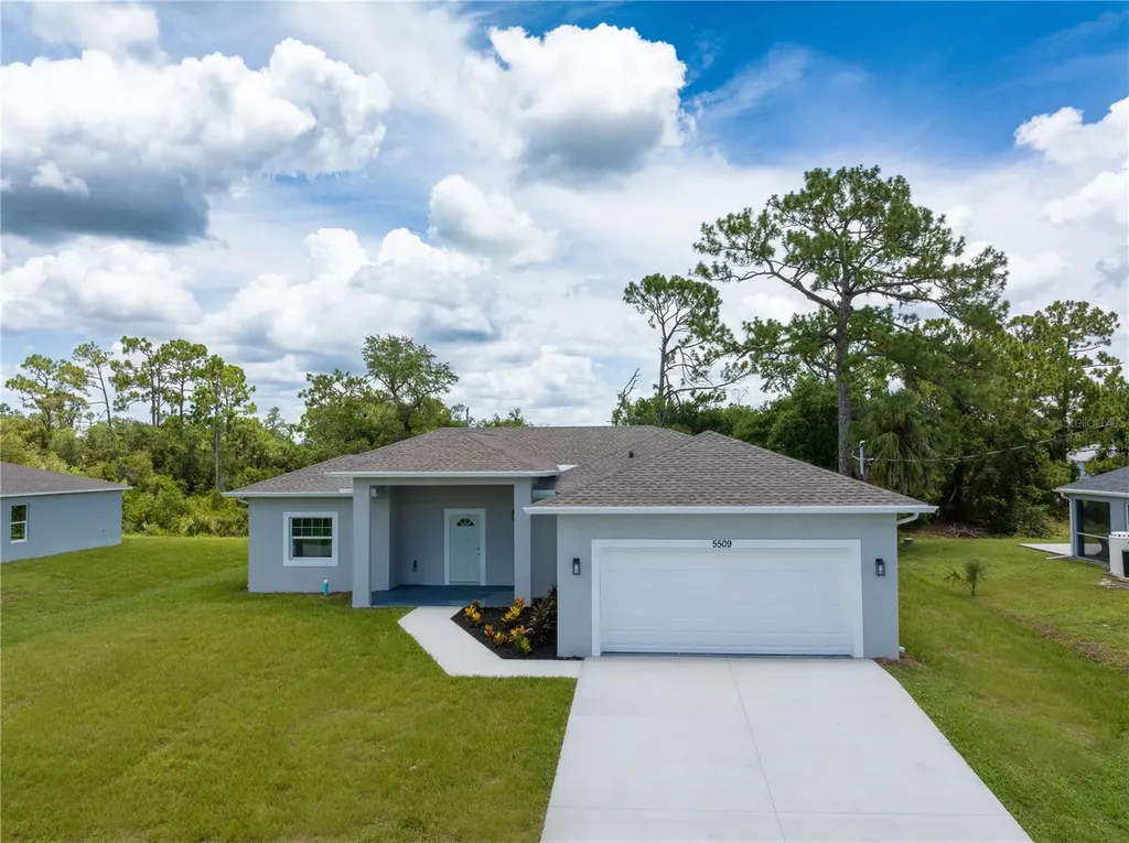 5509 Fairlane Drive North Port FL 34288